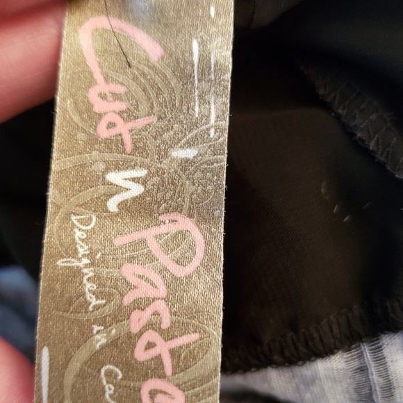 Cut 'n Paste ss top w sheer shoulders "run" design - Picture 5 of 6